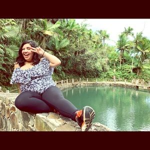 Meet your Posher, Alondra